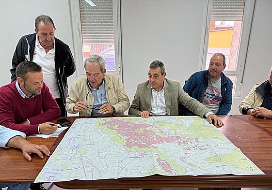 Reunión con la comunidad de usuarios.