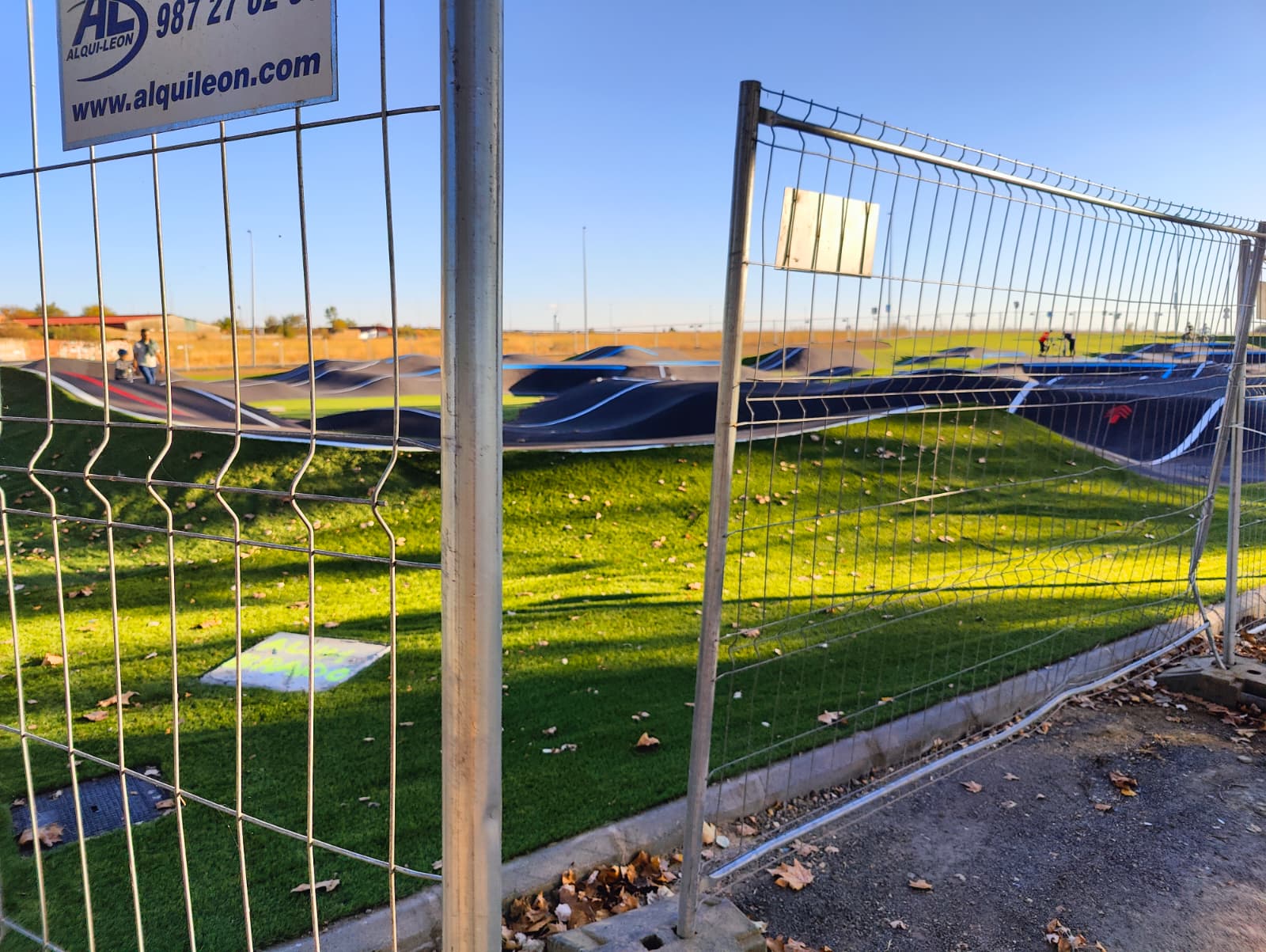 El forzado preestreno de la pista de pumptrack en Puente Castro