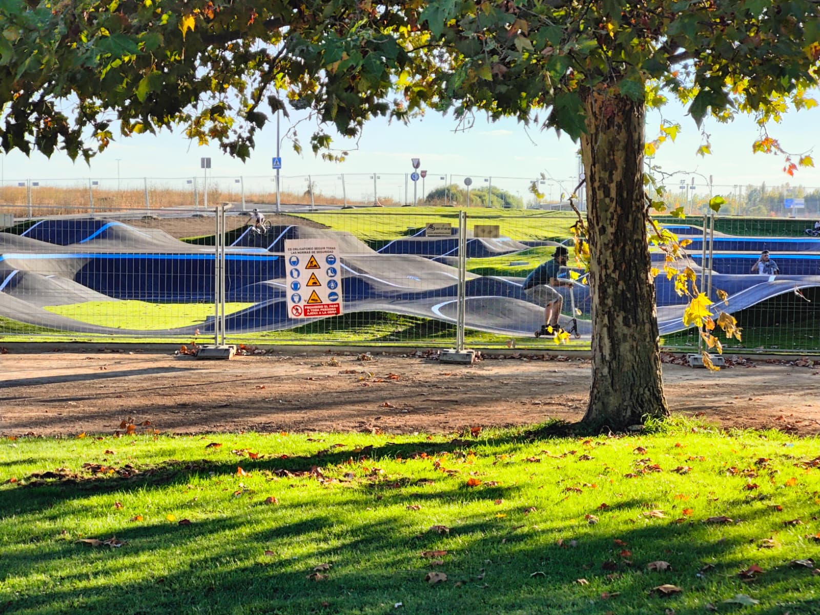 El forzado preestreno de la pista de pumptrack en Puente Castro