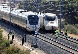 El tren, detenido este martes por la mañana a la altura de Hornillos de Eresma.