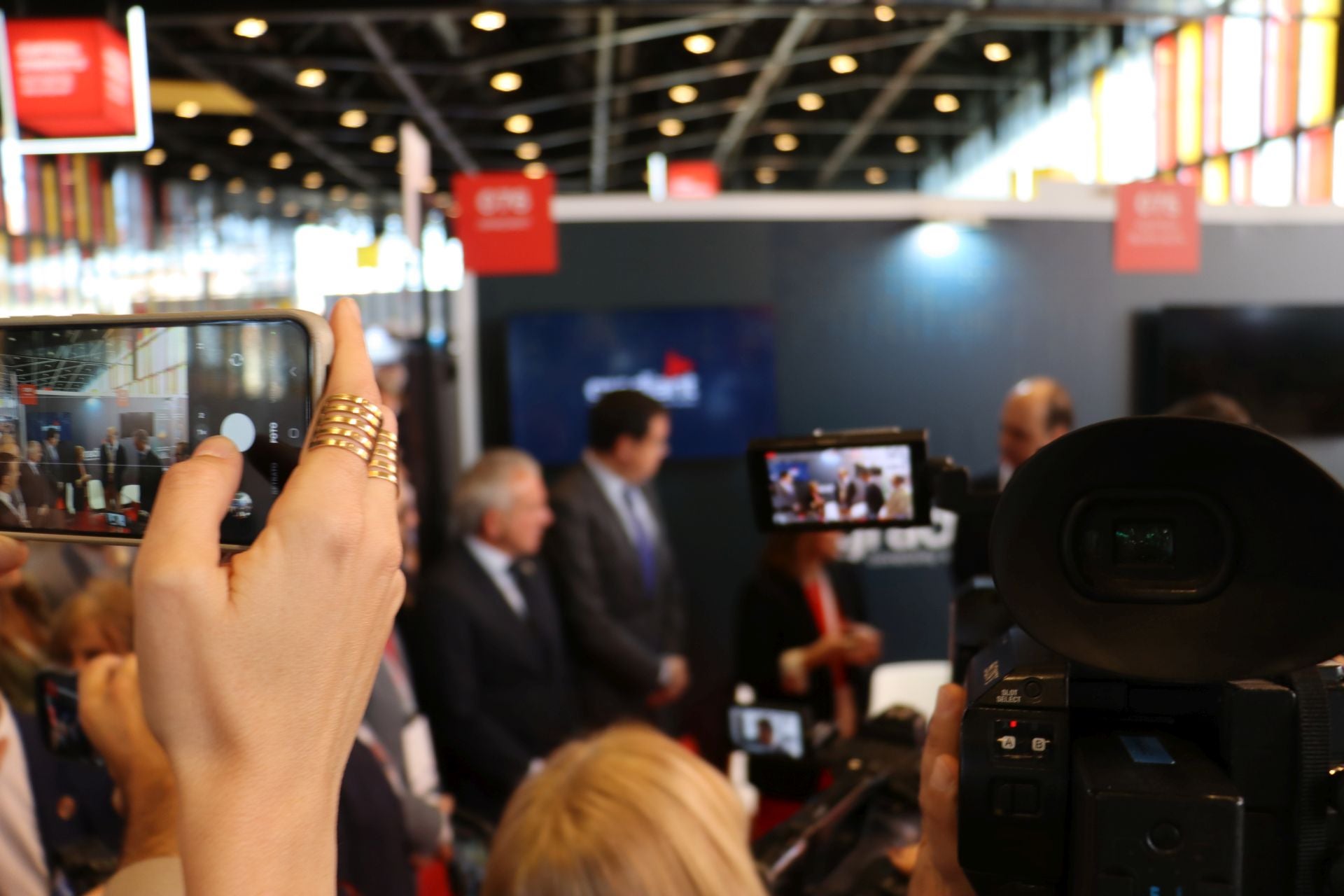 Las imágenes de la visita de Pedro Sánchez a León