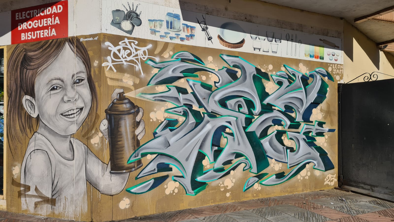 Los murales de la calle Doña Urraca