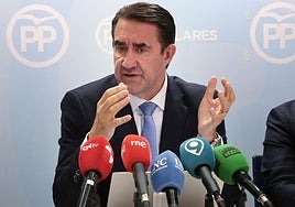 Juan Carlos Suárez-Quiñones, este viernes en la sede del PP de León.