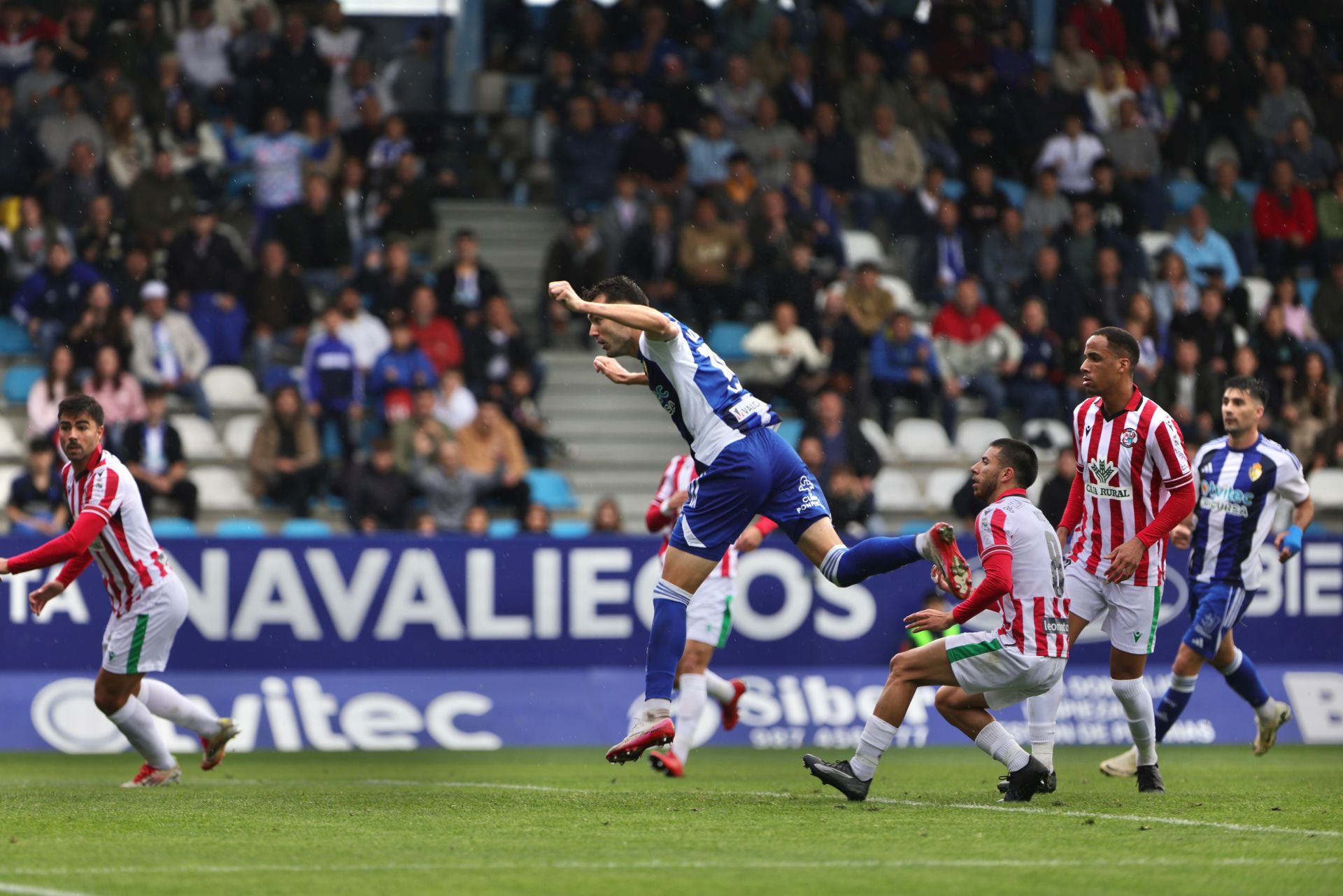 Andoni, tras el remate que mandó al fondo de la red.
