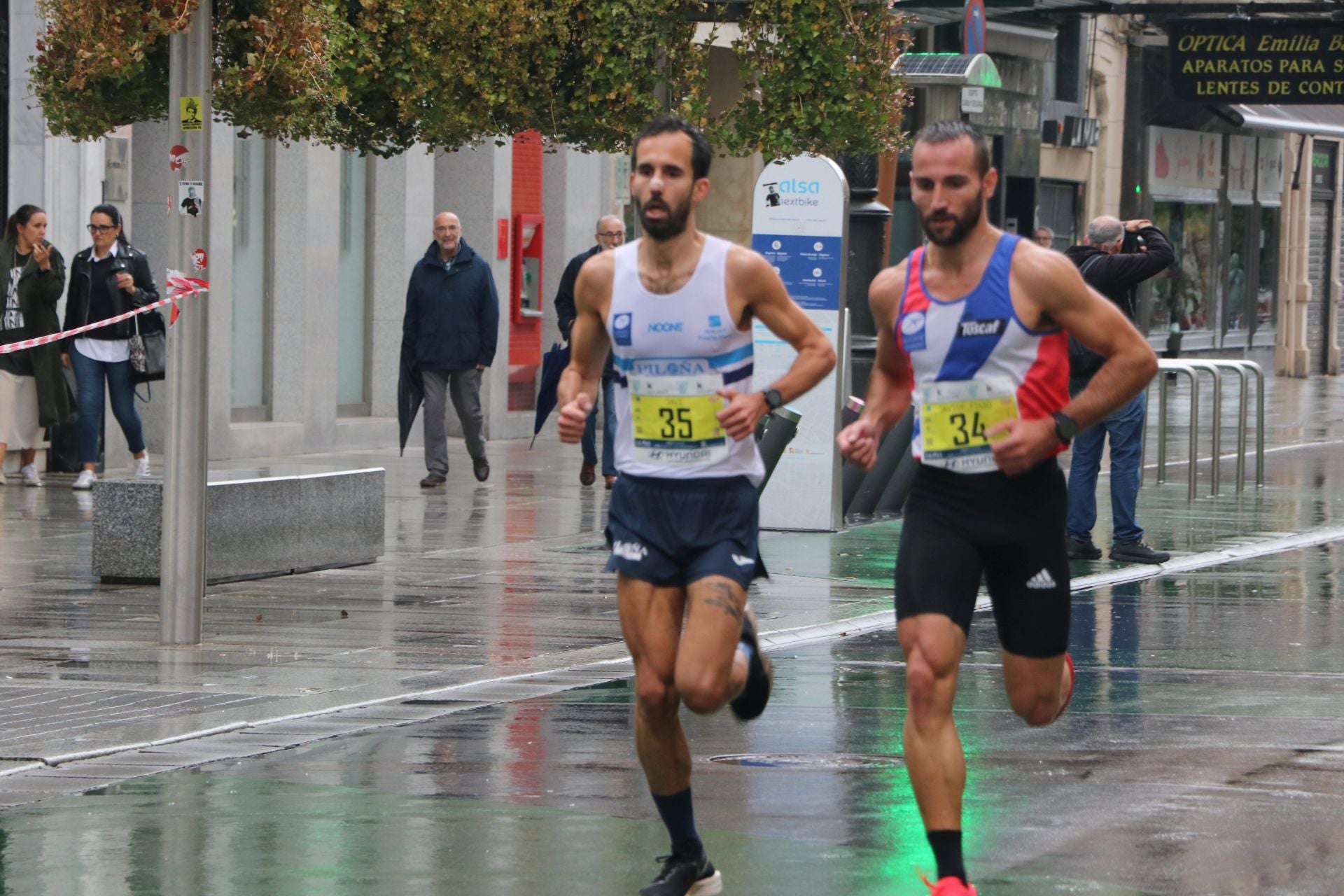 Las mejores imágenes de la carrera popular &#039;10 kilómetros Ciudad de León&#039;