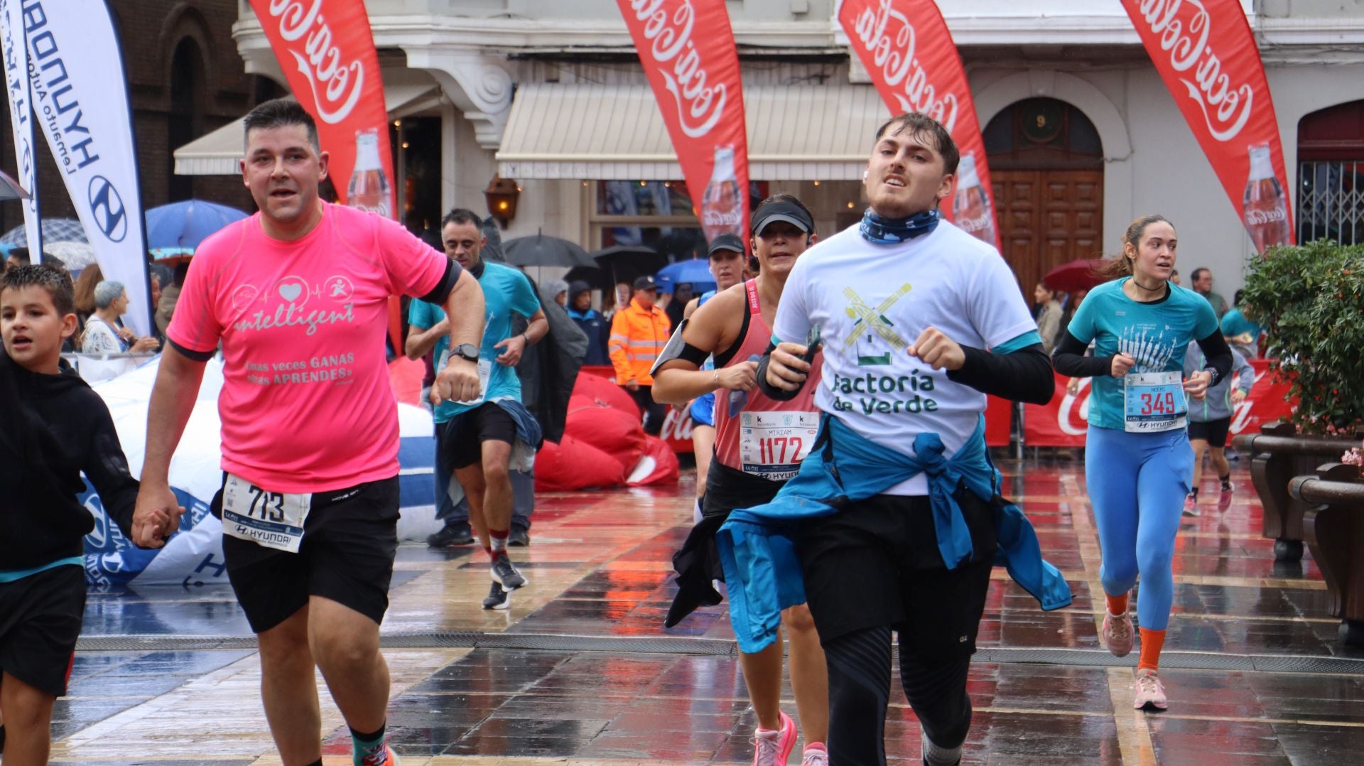 Todas las imágenes de la llegada de los &#039;10km Ciudad de León 2025&#039;
