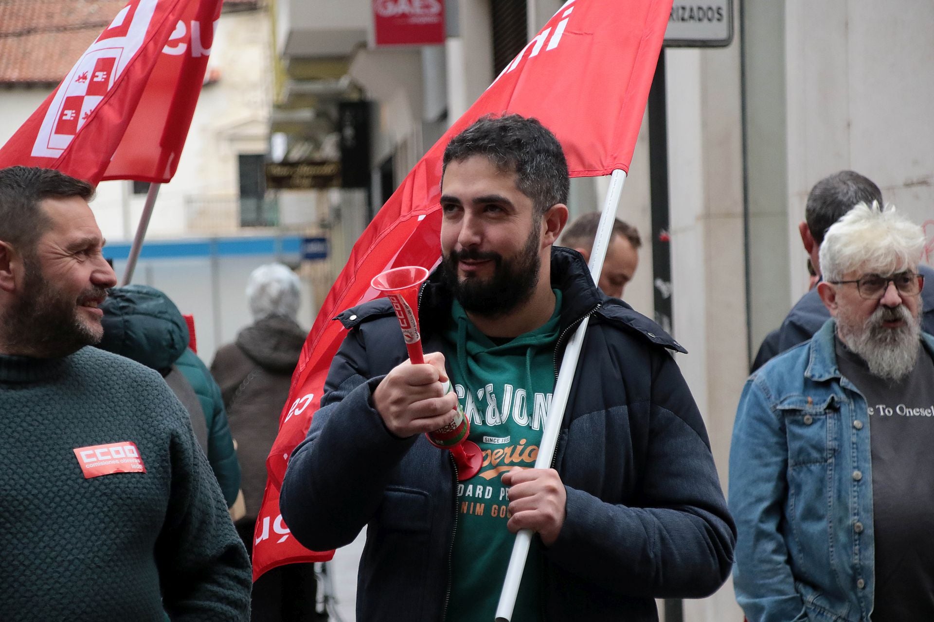 Concentración ante la negociación del convenio del metal en León