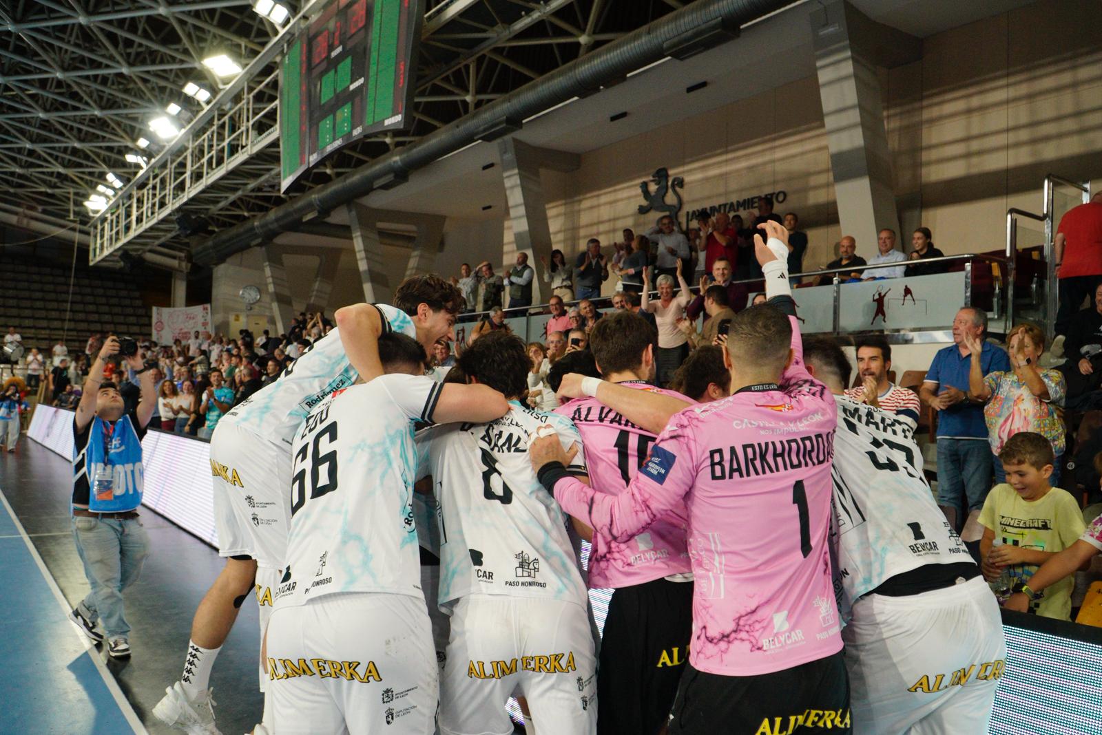 Las mejores imágenes del Abanca Ademar - RK Nexe