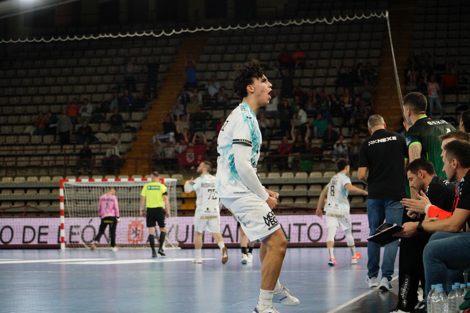 Las mejores imágenes del Abanca Ademar - RK Nexe