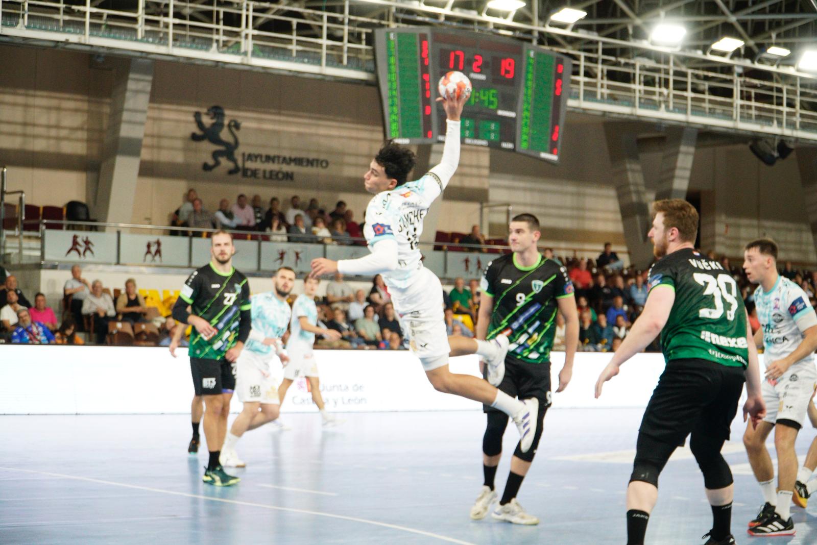 Las mejores imágenes del Abanca Ademar - RK Nexe