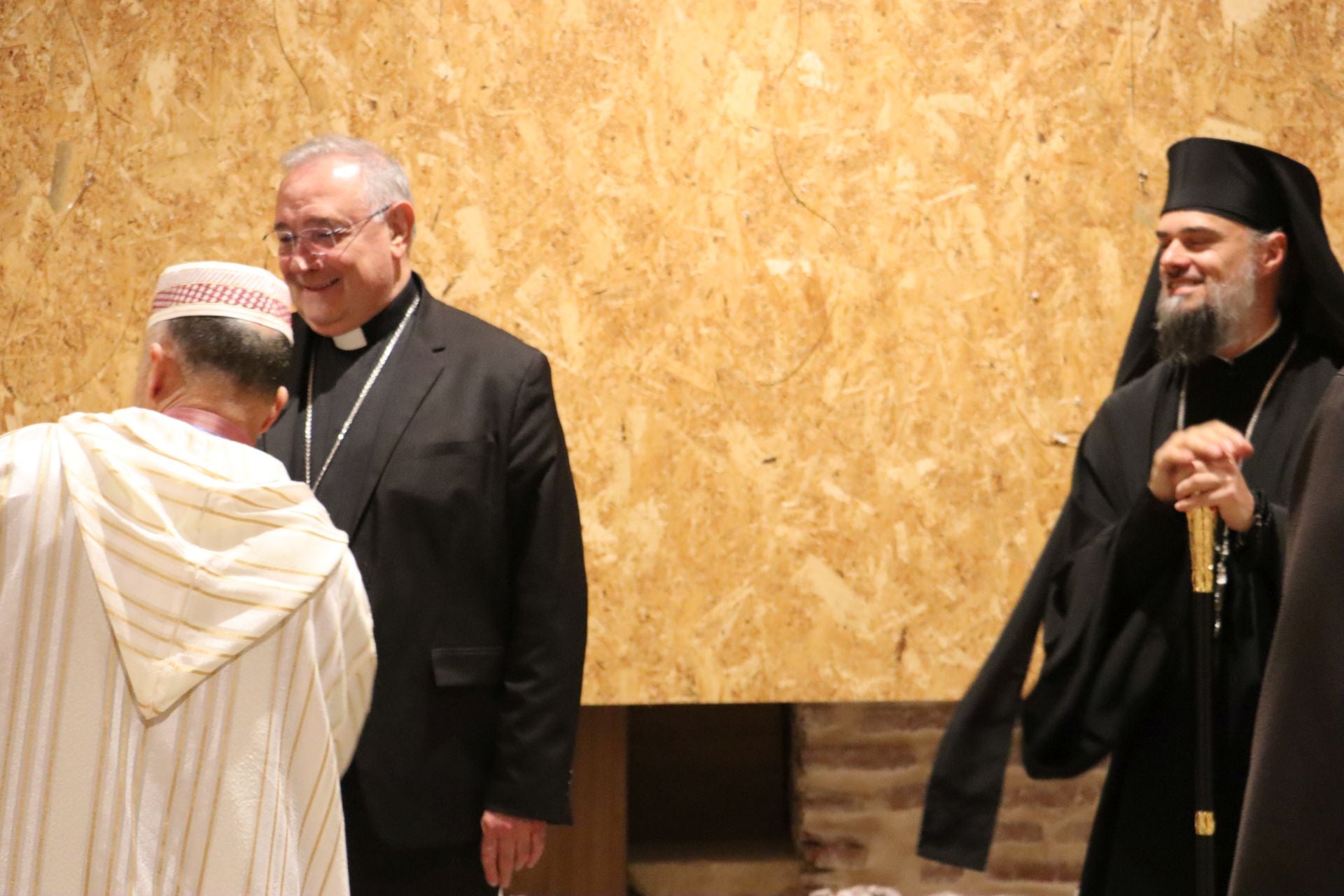 Las imágenes del rezo comunitario en León