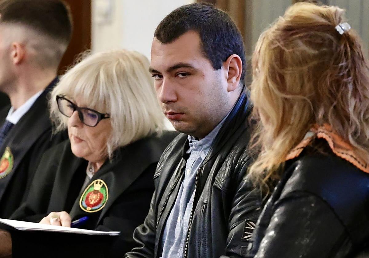 Rubén Torío durante el juicio en el que es acusado de matar a su madre.