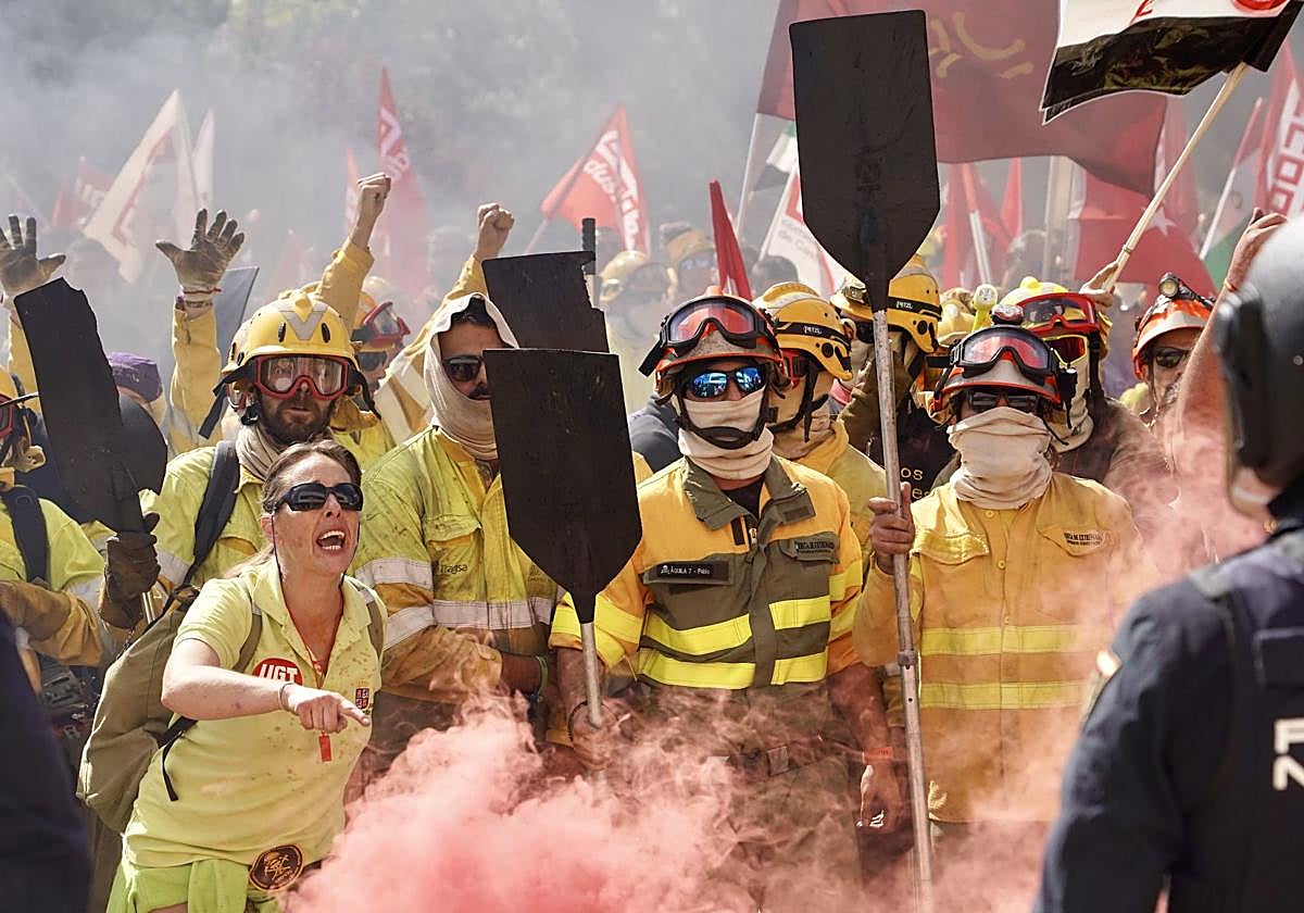 Manifestación de bomberos forestales.