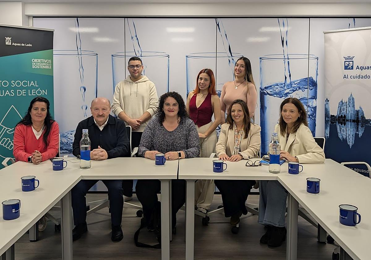 Aguas de León otorga tres becas para ayudar a jóvenes es sus estudios de FP