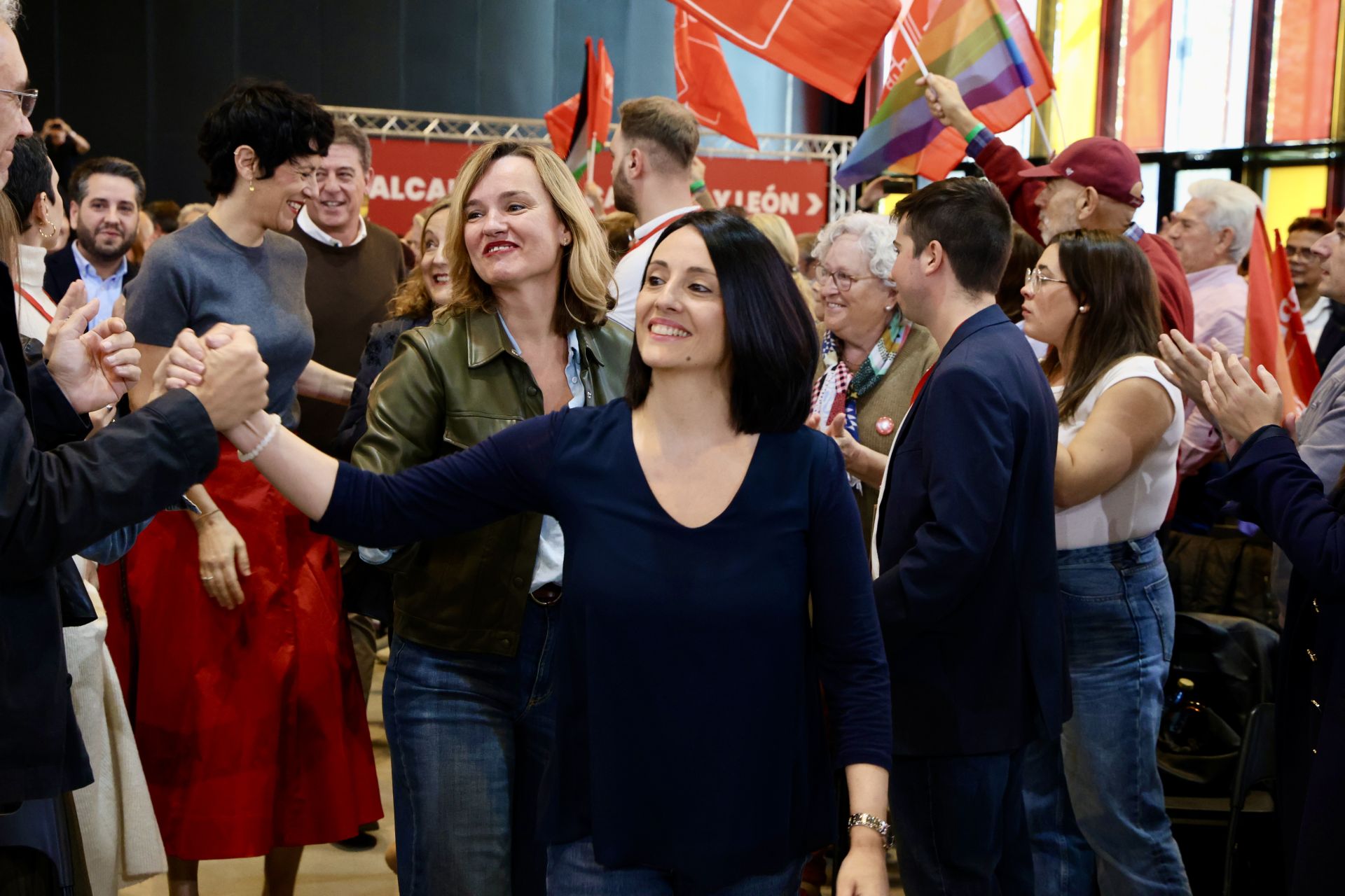 El acto del PSOE con Sánchez en León, en imágenes