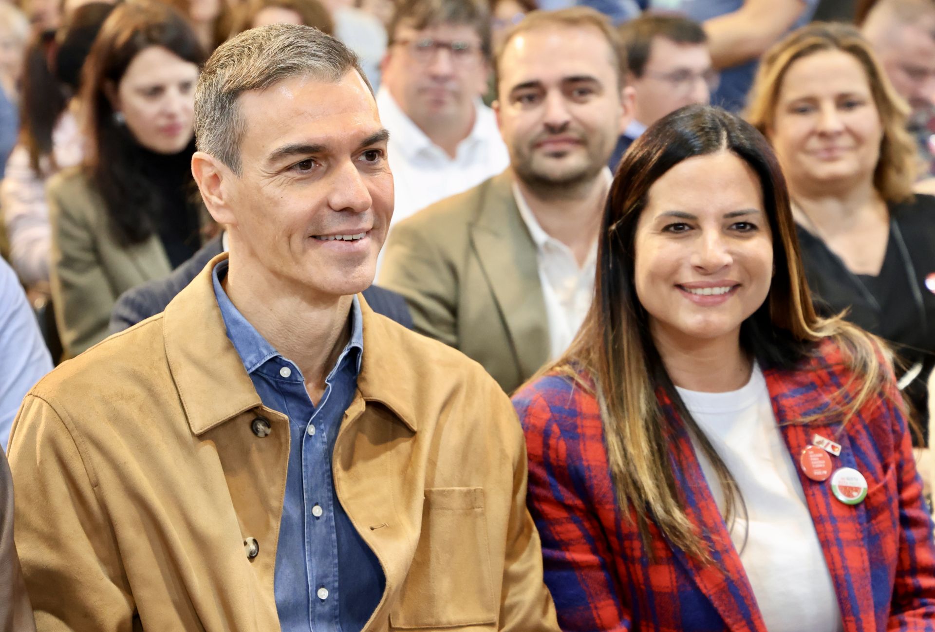El acto del PSOE con Sánchez en León, en imágenes