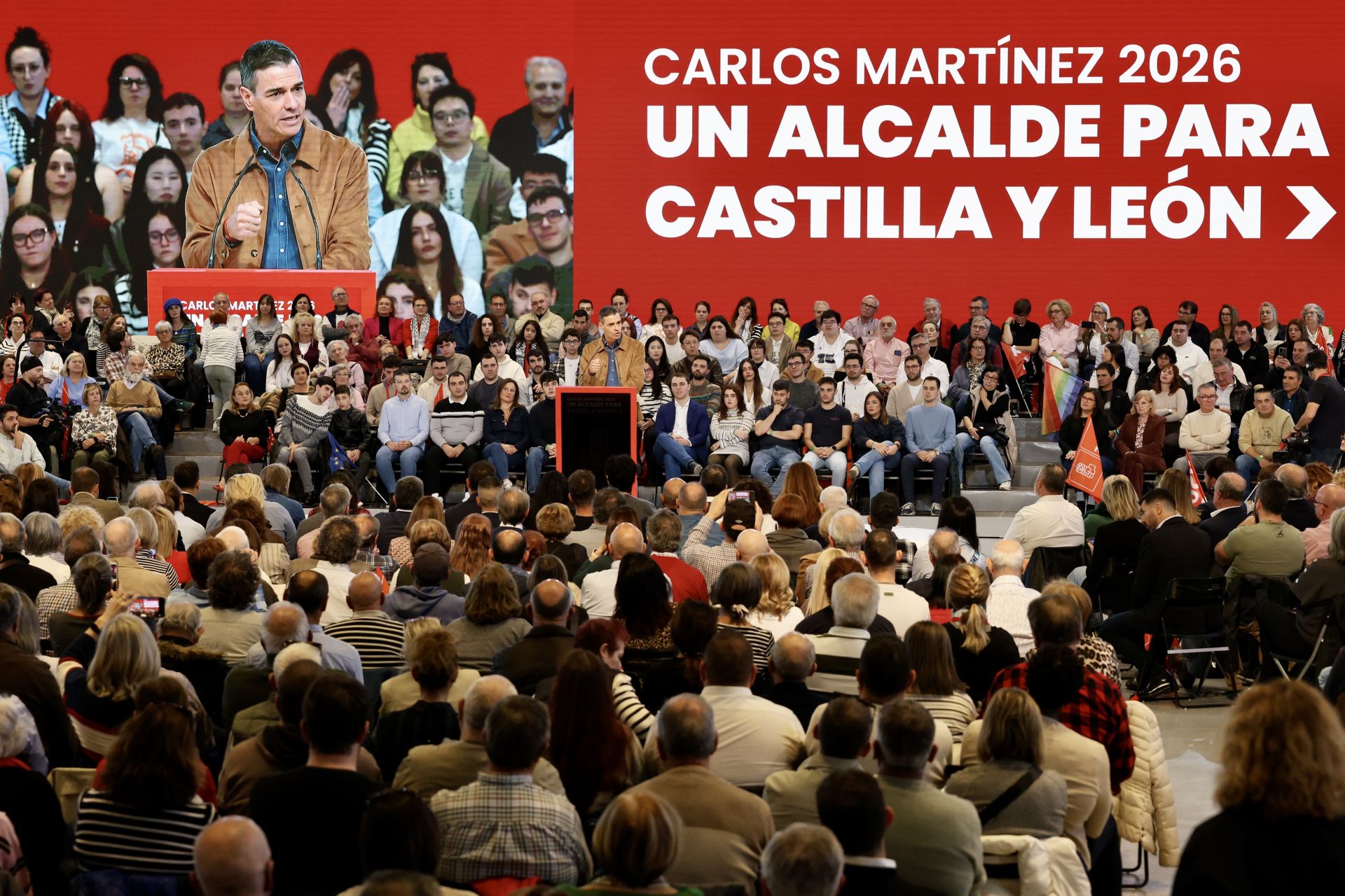 El acto del PSOE con Sánchez en León, en imágenes
