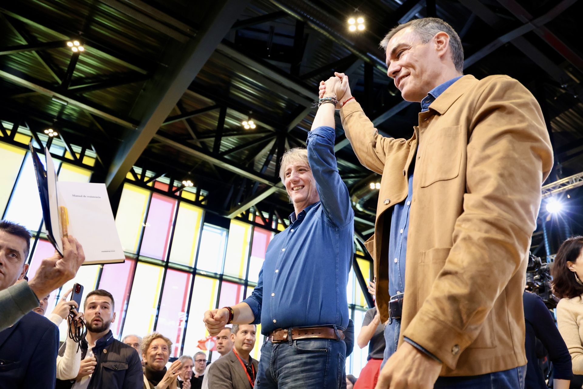 El acto del PSOE con Sánchez en León, en imágenes