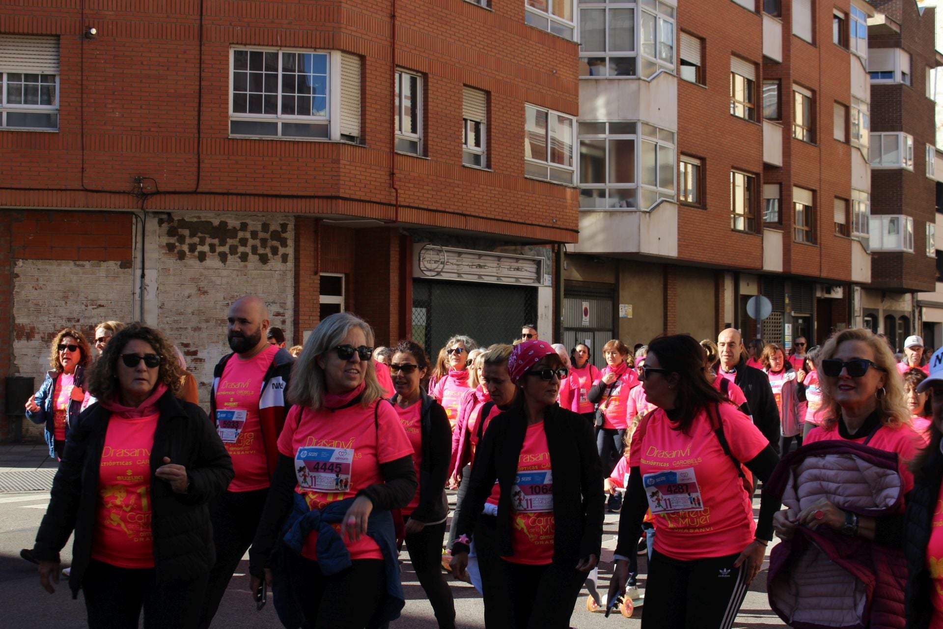 Las imágenes de las participantes en la Carrera de la Mujer en León 2025