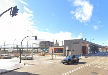 Un herido en un accidente de tráfico cerca de la estación de trenes en León