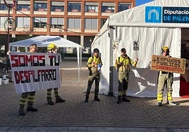 Imagen de la protesta de los bomberos en Palencia.