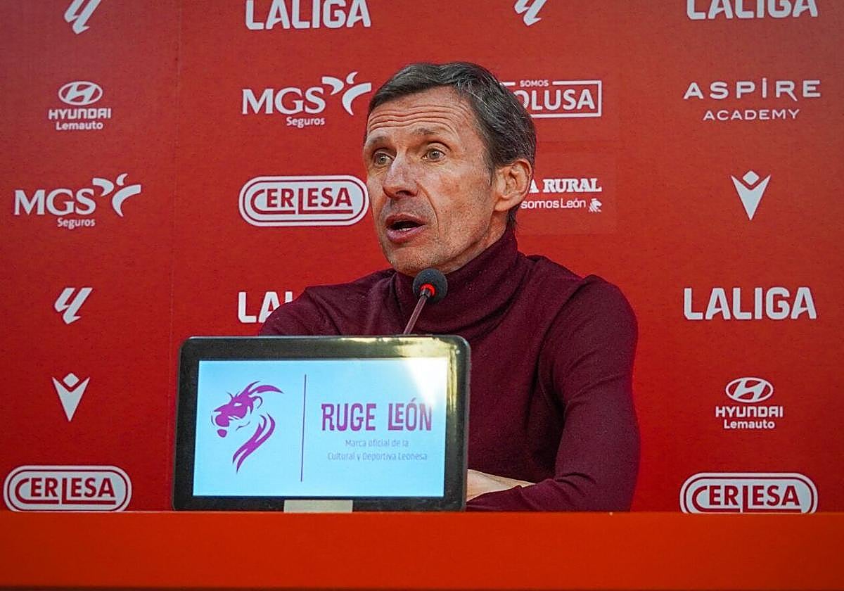 Ziganda, en la rueda de prensa previa al estreno copero.