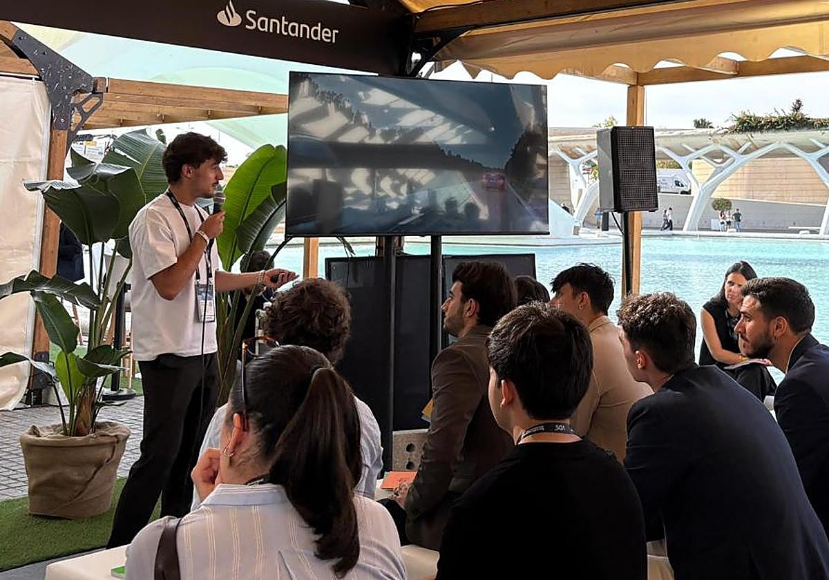 Presentación del proyecto del grupo Aviss.