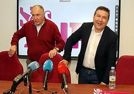 Eduardo López Sendino, portavoz municipal de UPL en León, y Luis Mariano Santos, secretario general de UPL en 2023.