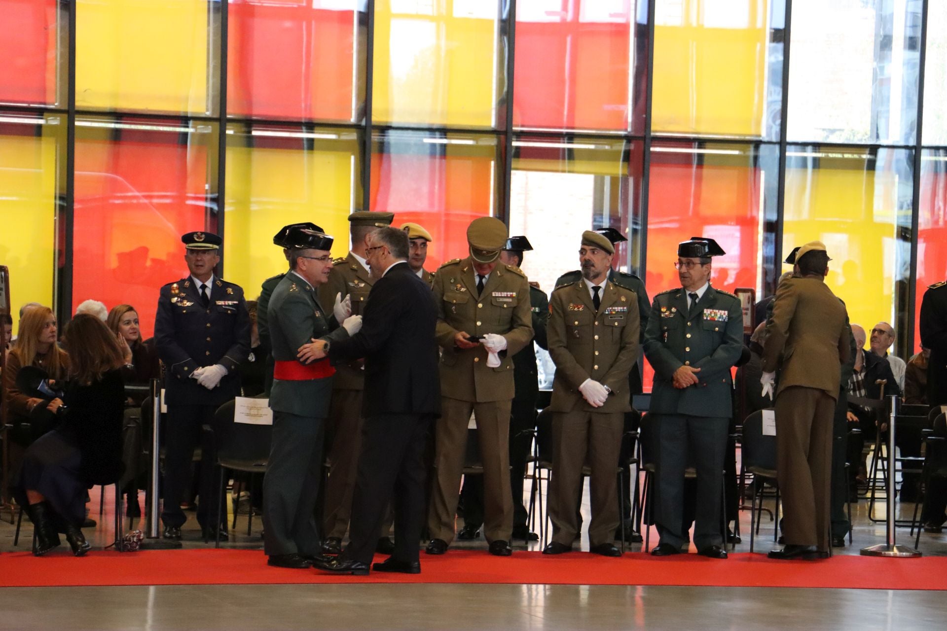 Las imágenes del homenaje de León a la Policía Local