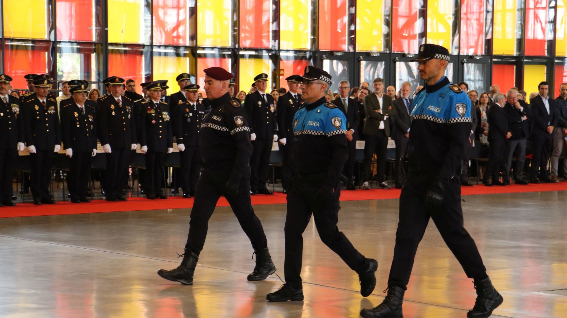Las imágenes del homenaje de León a la Policía Local
