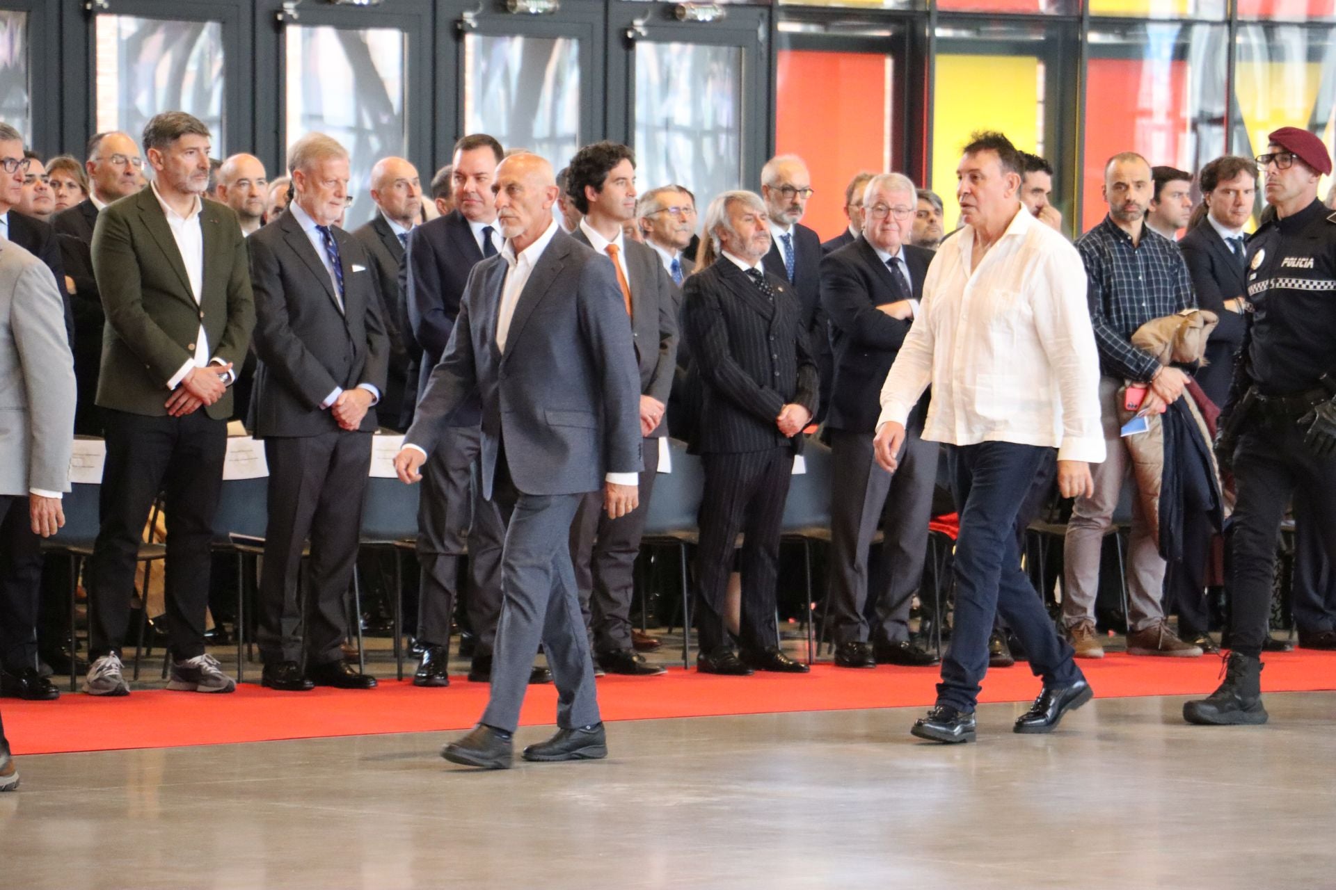 Las imágenes del homenaje de León a la Policía Local