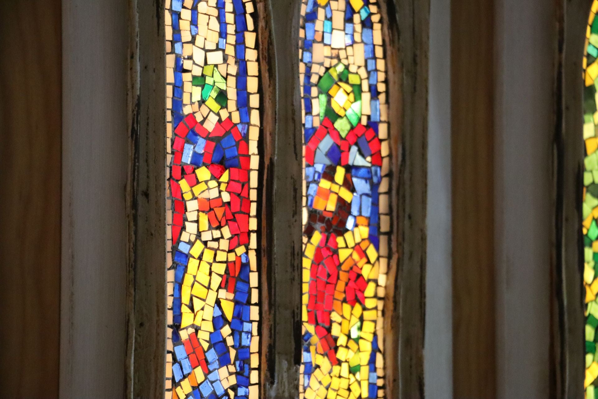 Las imágenes de la exposición del artista vidriero de León