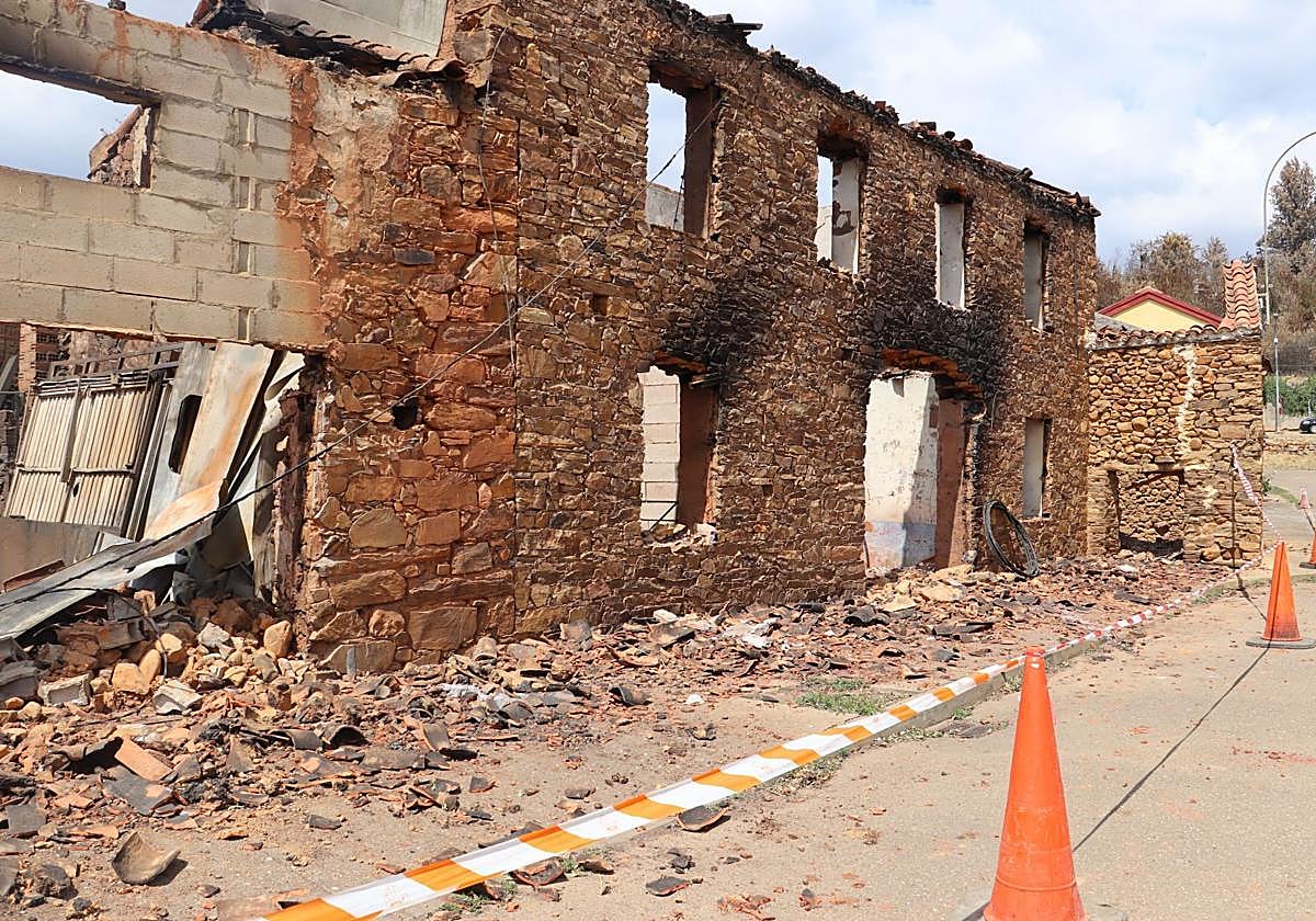 Castrocalbón recibe 63.000 euros para reparar y sustituir las infraestructuras públicas dañadas por los incendios