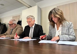 La rectora de la ULE participa en el encuentro de rectores.