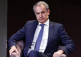 El expresidente del Gobierno José Luis Rodríguez Zapatero durante el desayuno informativo que protagoniza este lunes en Madrid.