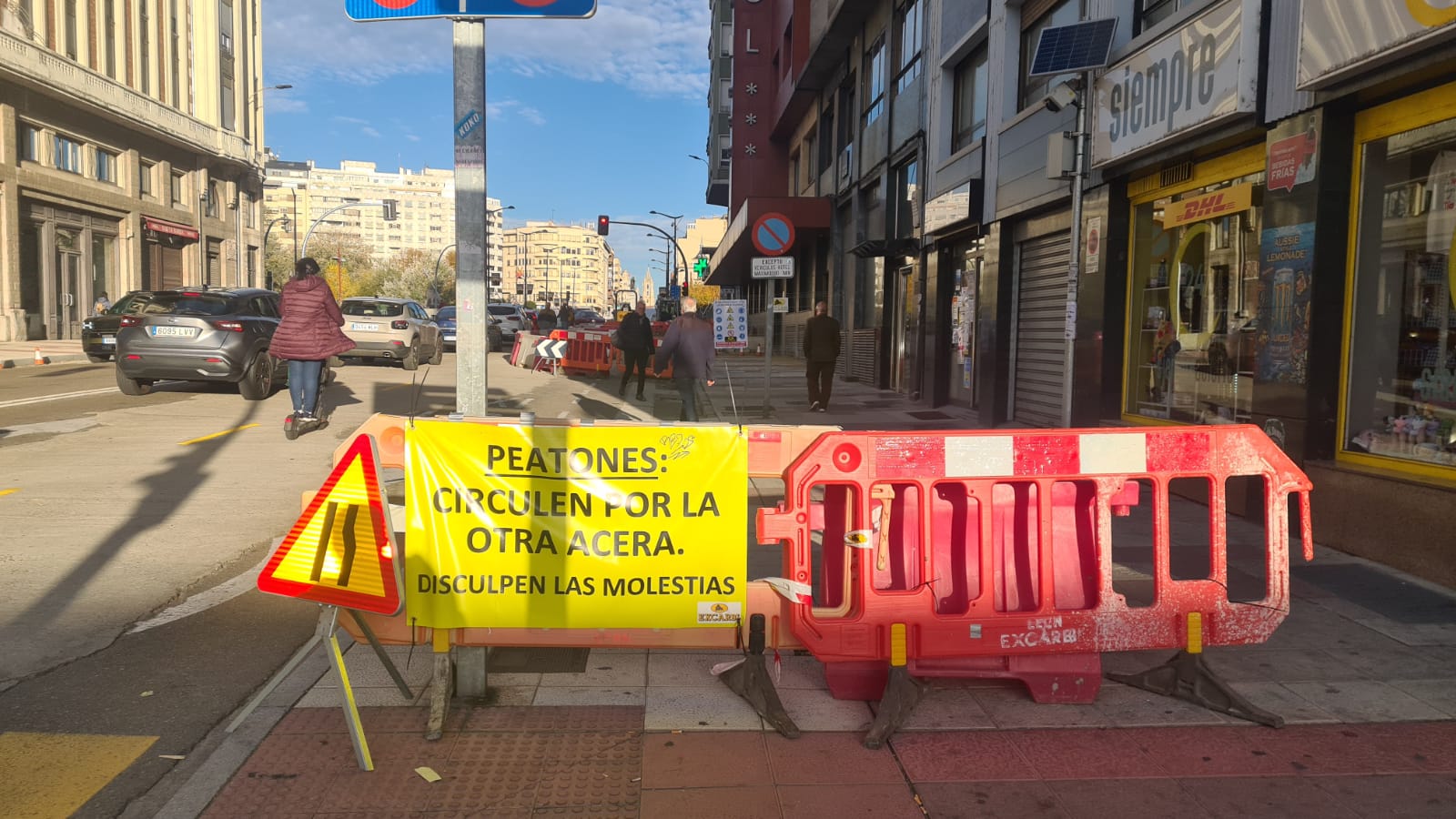 Así avanza la obra de la rotonda del puente de los Leones