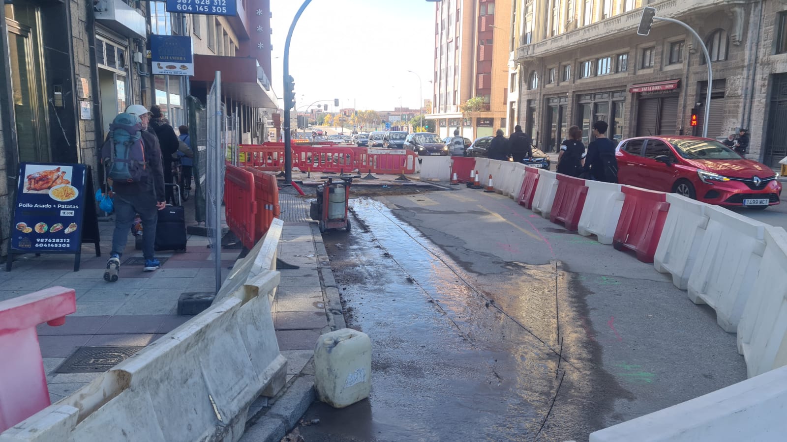 Así avanza la obra de la rotonda del puente de los Leones