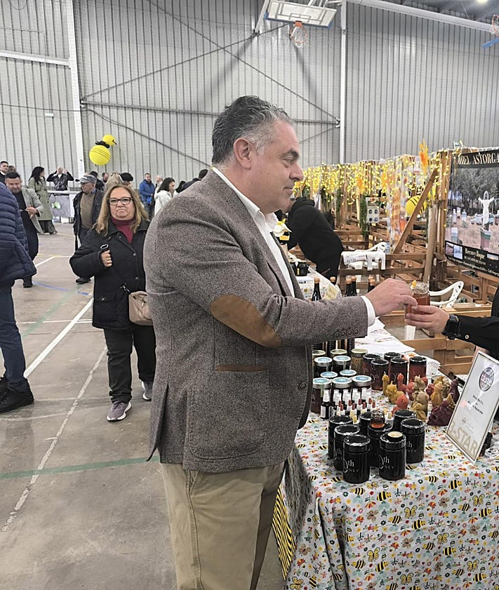 Imagen secundaria 2 - Diferentes stands y talleres se dieron cita en Apiastur