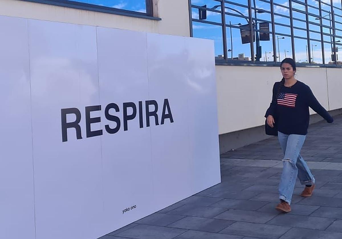 Uno de los mensajes de Yoko Ono por la ciudad de León.