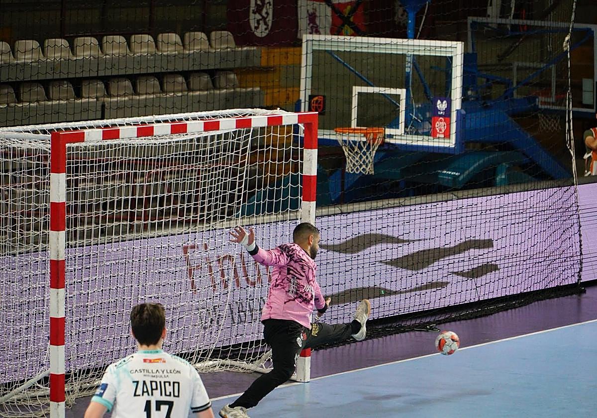 Imagen de Saeid en el último partido europeo.