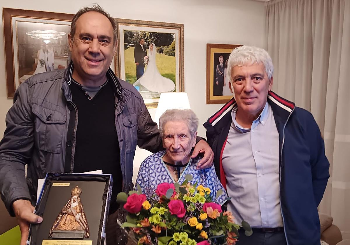 Homenaje a Delfina en Valdesogo de Abajo.