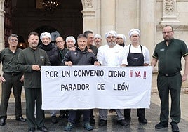 Protesta de los trabajadores del Parador de León el 7 de noviembre de 2025.