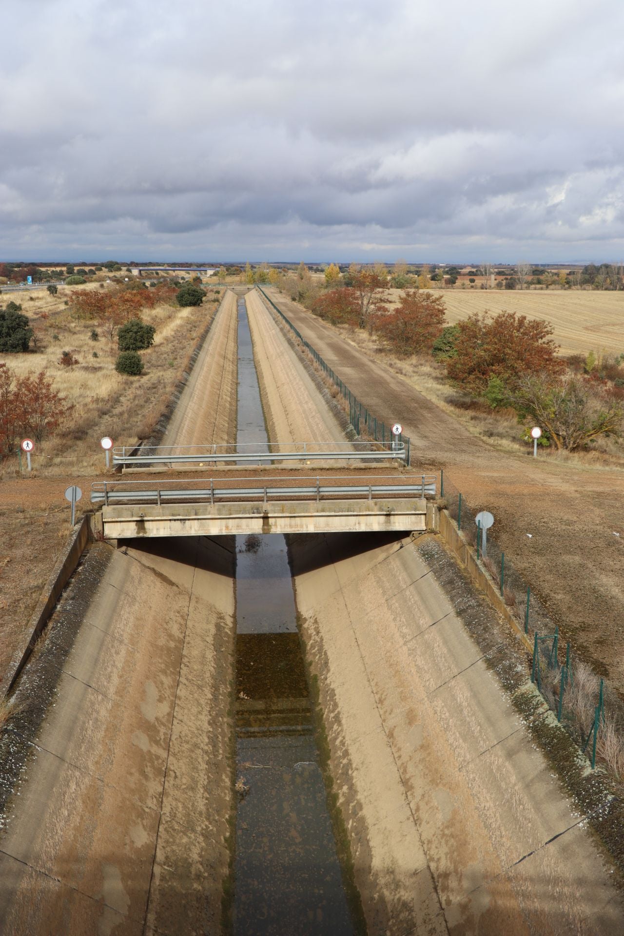 Las imágenes del &#039;nacimiento&#039; del Canal del Páramo Bajo en León