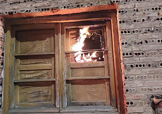 Imagen de parte del incendio de esta noche.