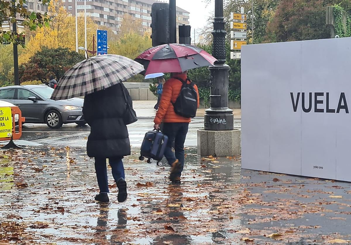 Jornada lluviosa y ventosa en León.