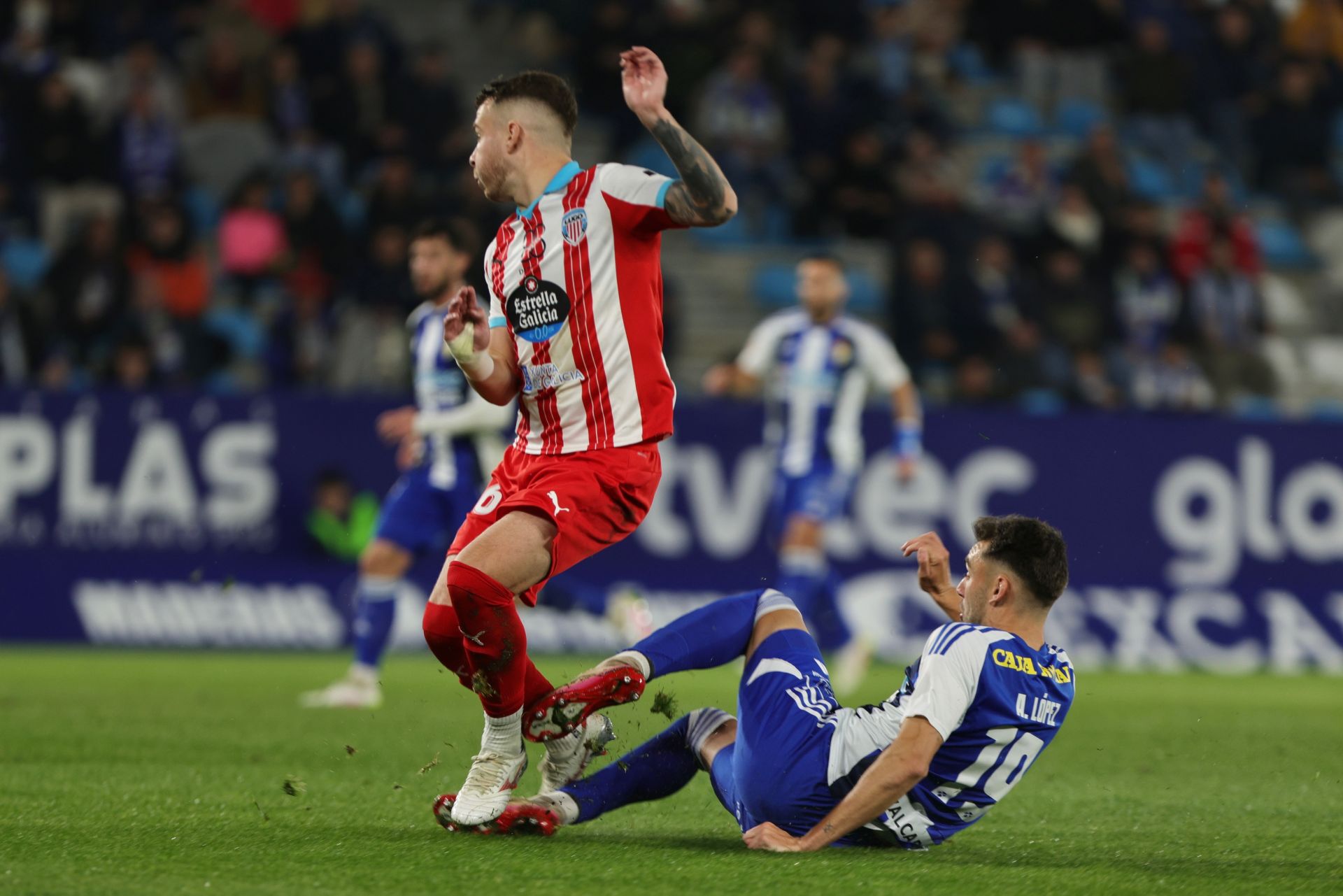 Las imágenes del partido entre la Ponferradina y el Lugo