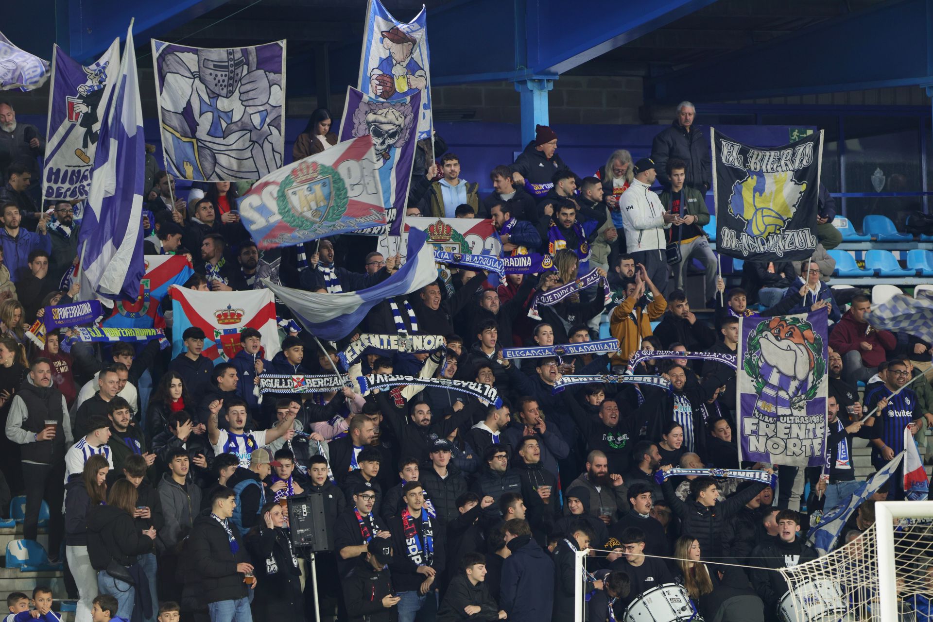 Las imágenes del partido entre la Ponferradina y el Lugo