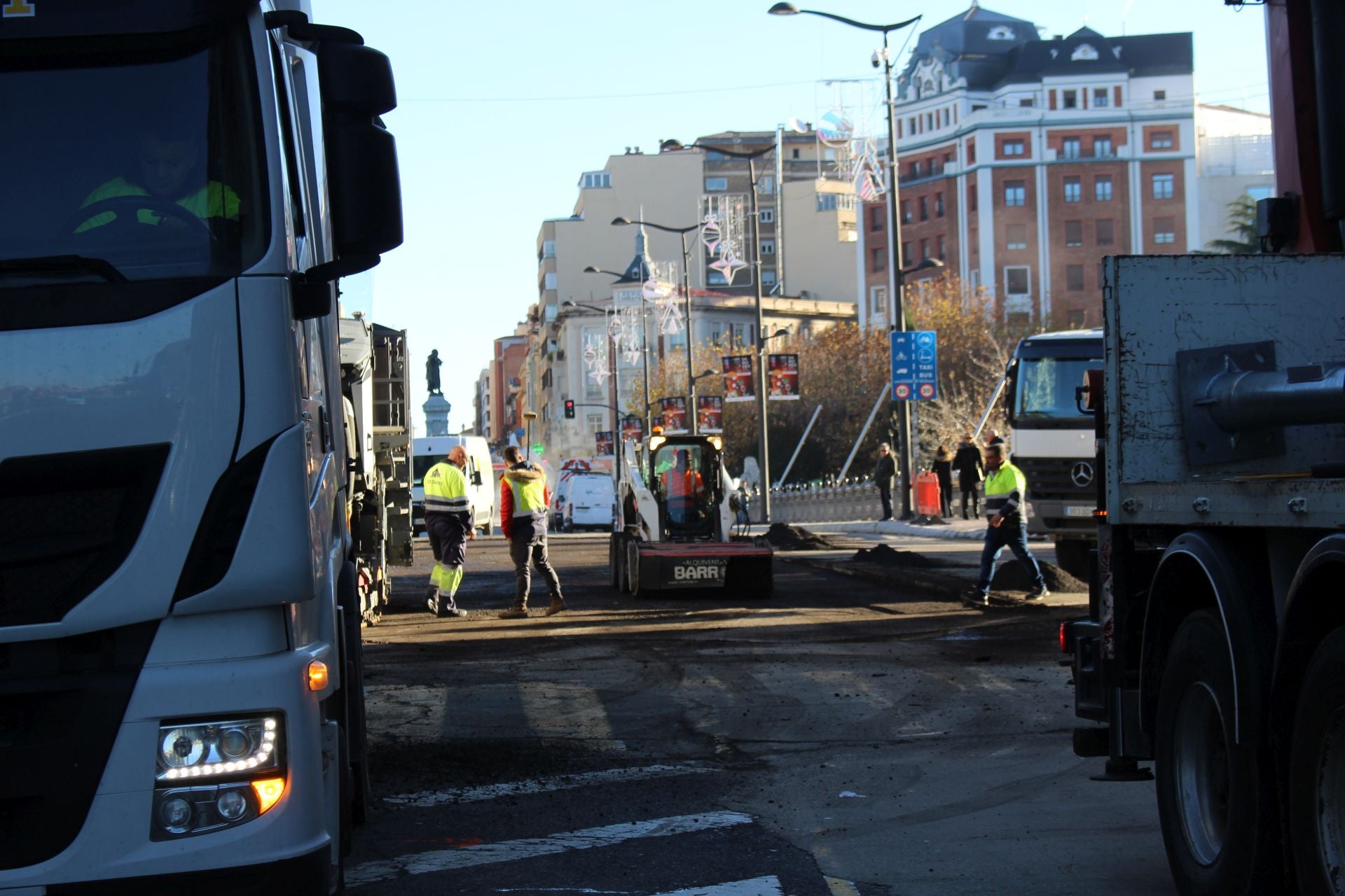 El Puente de los Leones, cortado al tráfico