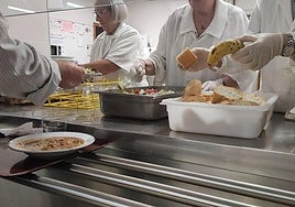 Servicio de comedor social de Asleca.