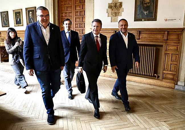 Santano junto a Roberto Aller y Álvarez Courel.